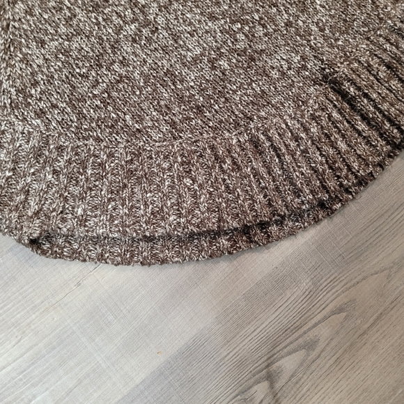 Poncho Sweater Turtleneck - Picture 5 of 7